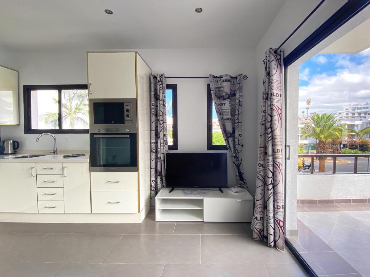 1 Bed Los Cristianos Near The Bus Station Арона Екстер'єр фото