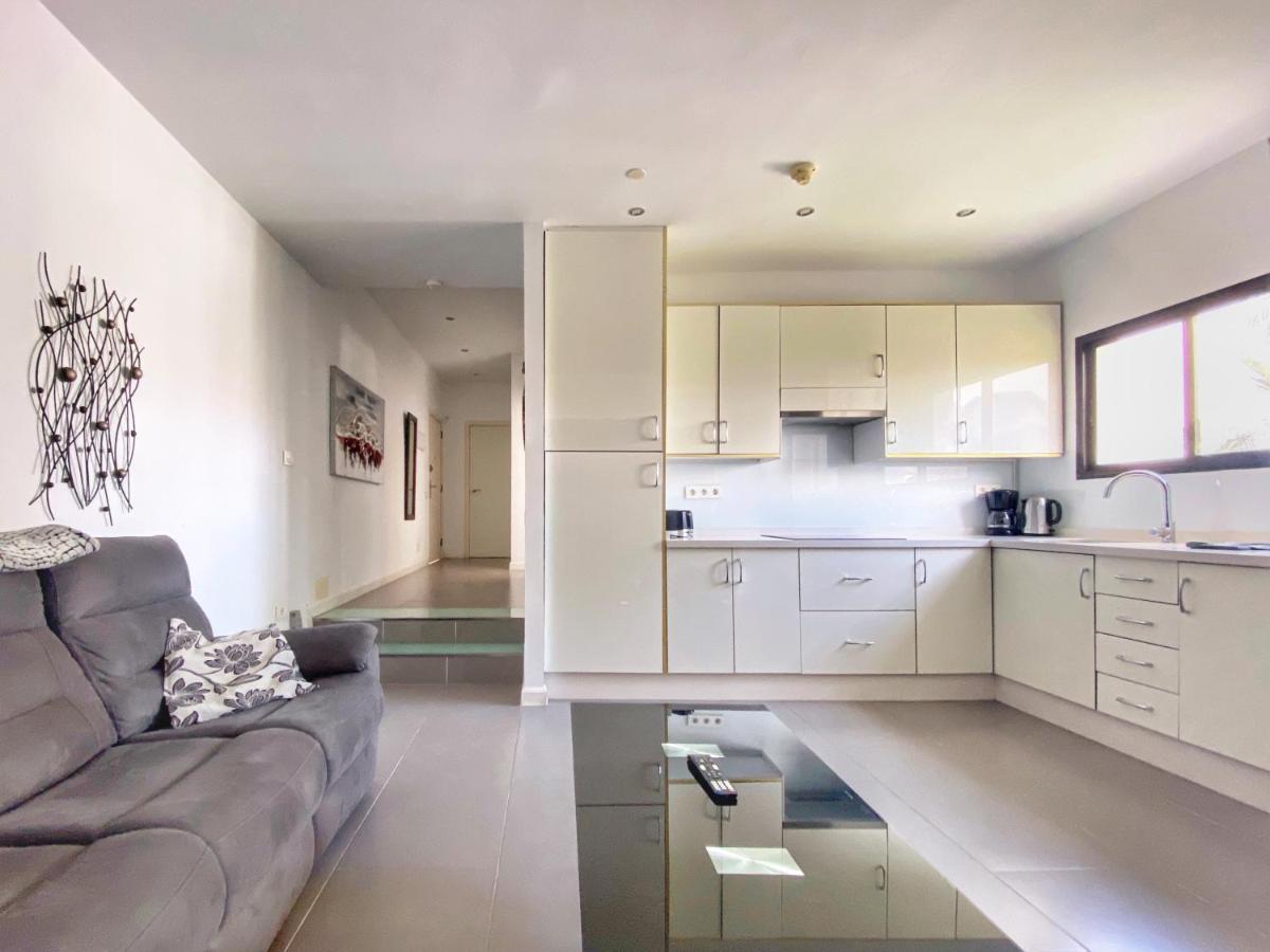1 Bed Los Cristianos Near The Bus Station Арона Екстер'єр фото