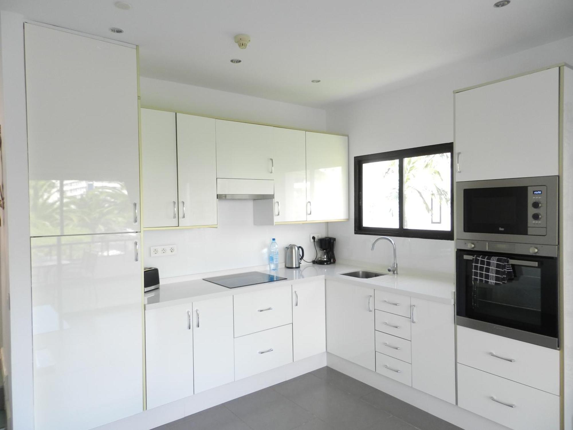 1 Bed Los Cristianos Near The Bus Station Арона Екстер'єр фото